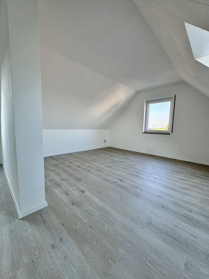 Pronájem bytu 3+kk 102 m², Birkenweg 9, Gornau, Sasko Pronájem bytu 3+kk 102 m², Birkenweg 9, Gornau, Sasko