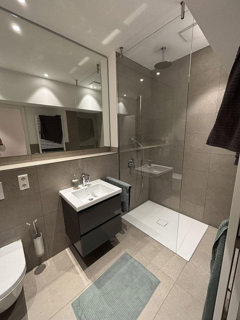 Pronájem bytu 1+kk 53 m², Fürstenrieder Str. 285, München, Bavorsko Pronájem bytu 1+kk 53 m², Fürstenrieder Str. 285, München, Bavorsko