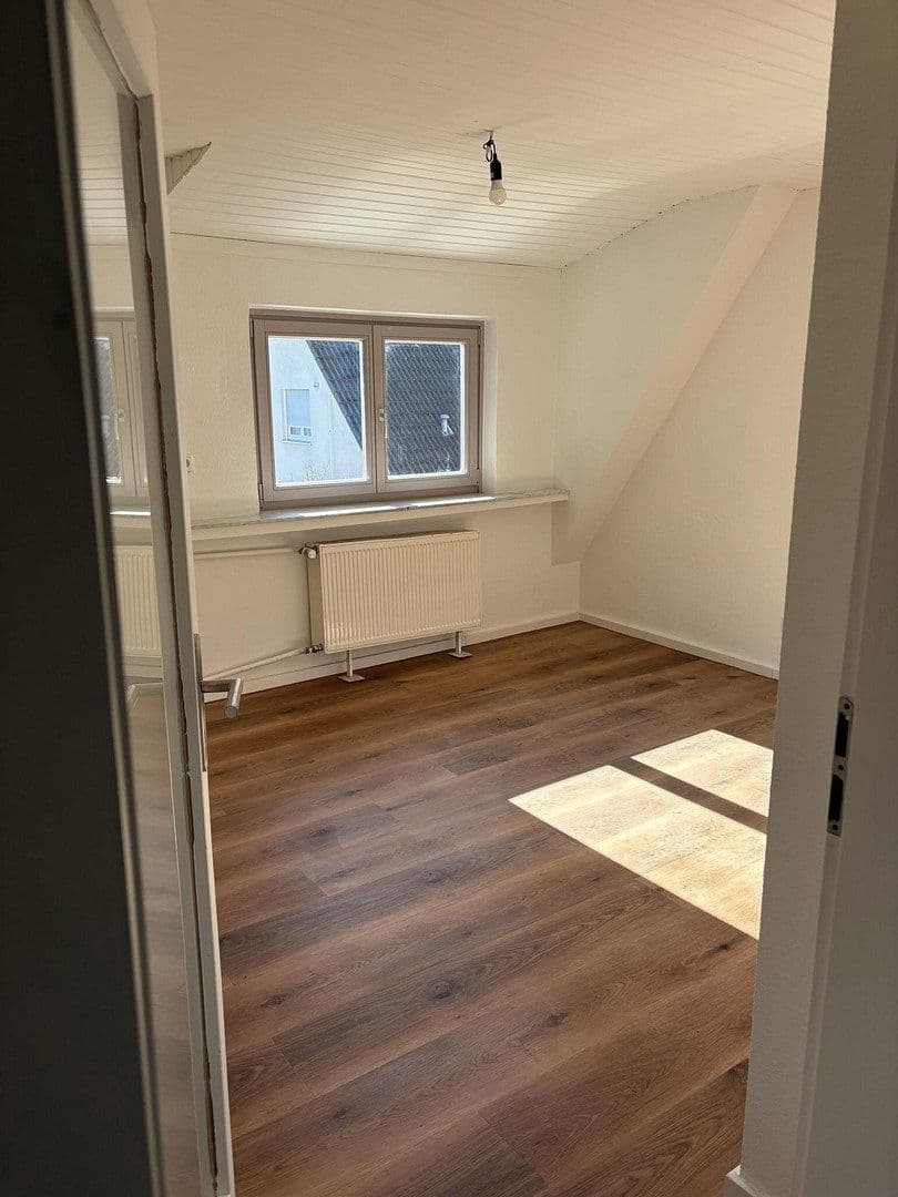 Pronájem bytu 3+kk 139 m², Blumenstraße 34, Karlsfeld, Bavorsko Pronájem bytu 3+kk 139 m², Blumenstraße 34, Karlsfeld, Bavorsko