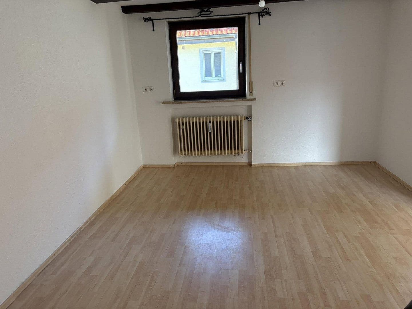 Pronájem bytu 3+kk 139 m², Blumenstraße 34, Karlsfeld, Bavorsko Pronájem bytu 3+kk 139 m², Blumenstraße 34, Karlsfeld, Bavorsko
