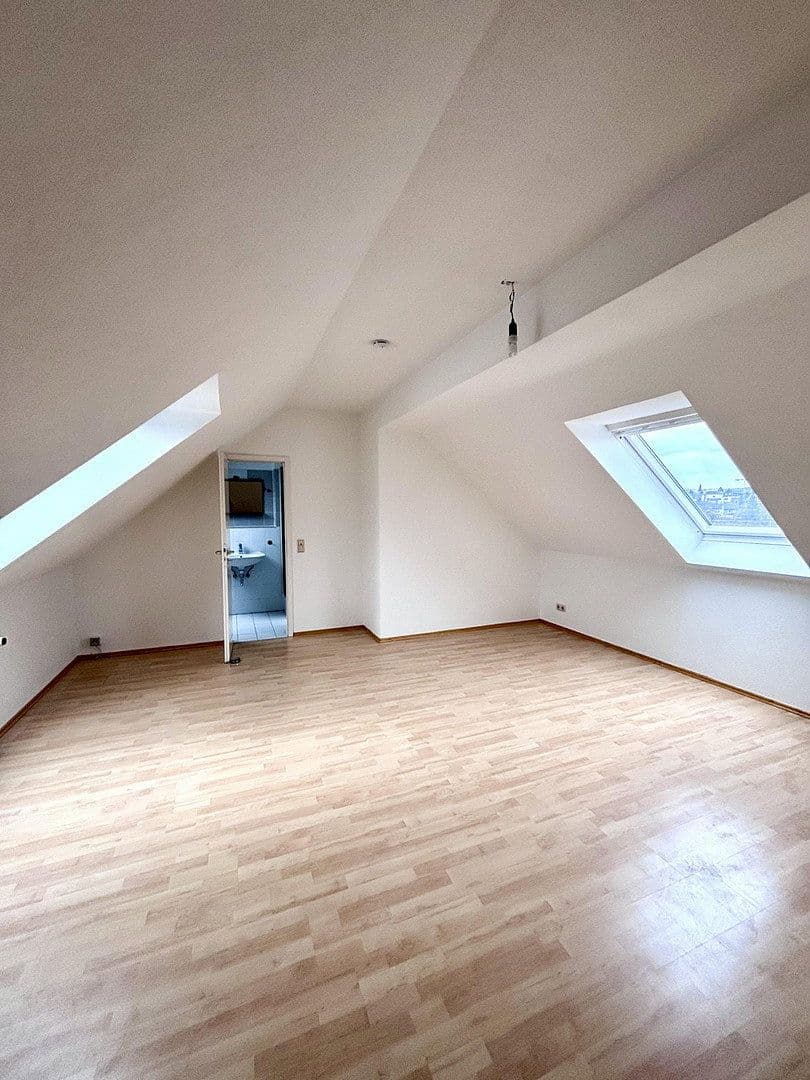 Pronájem bytu 3+1 82 m², Bahnhofstr. 22d, Usingen, Hessen Pronájem bytu 3+1 82 m², Bahnhofstr. 22d, Usingen, Hessen