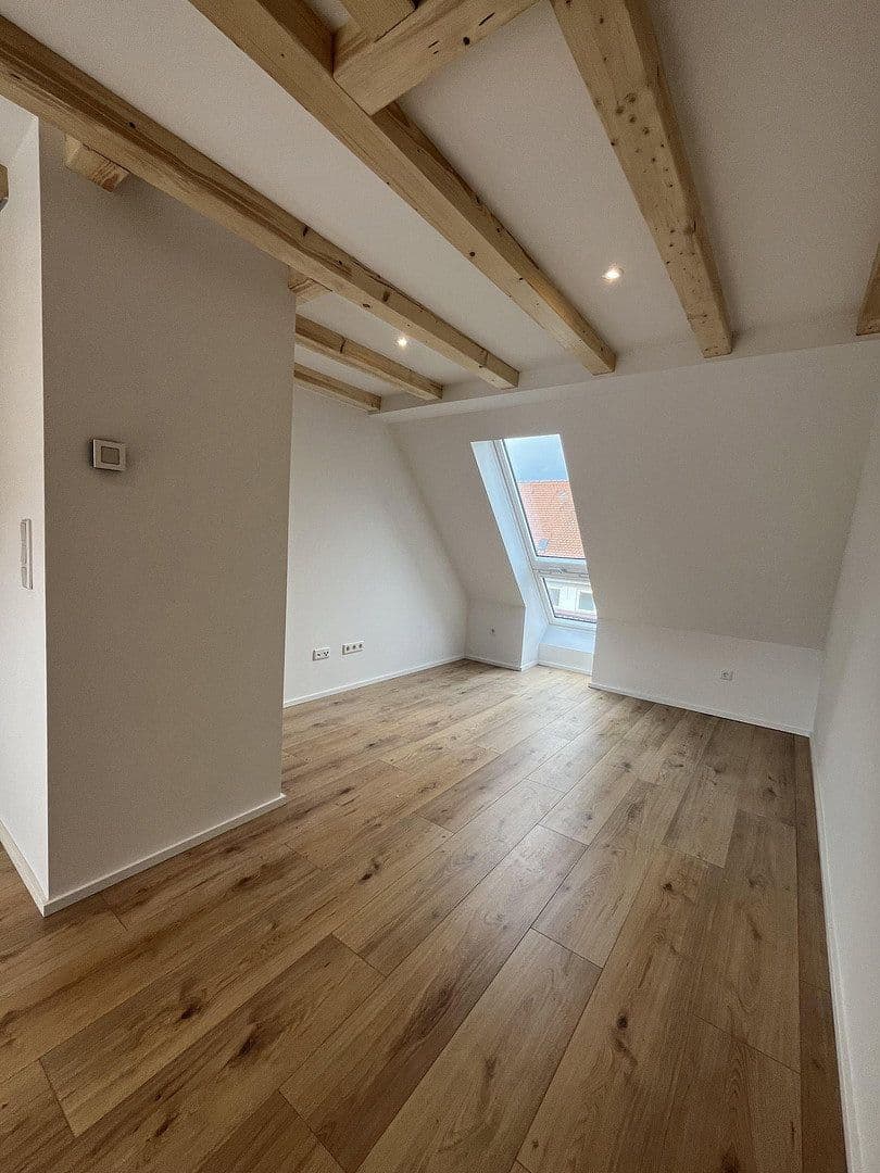 Pronájem bytu 3+1 59 m², Okenstraße 36, Nürnberg, Bavorsko Pronájem bytu 3+1 59 m², Okenstraße 36, Nürnberg, Bavorsko