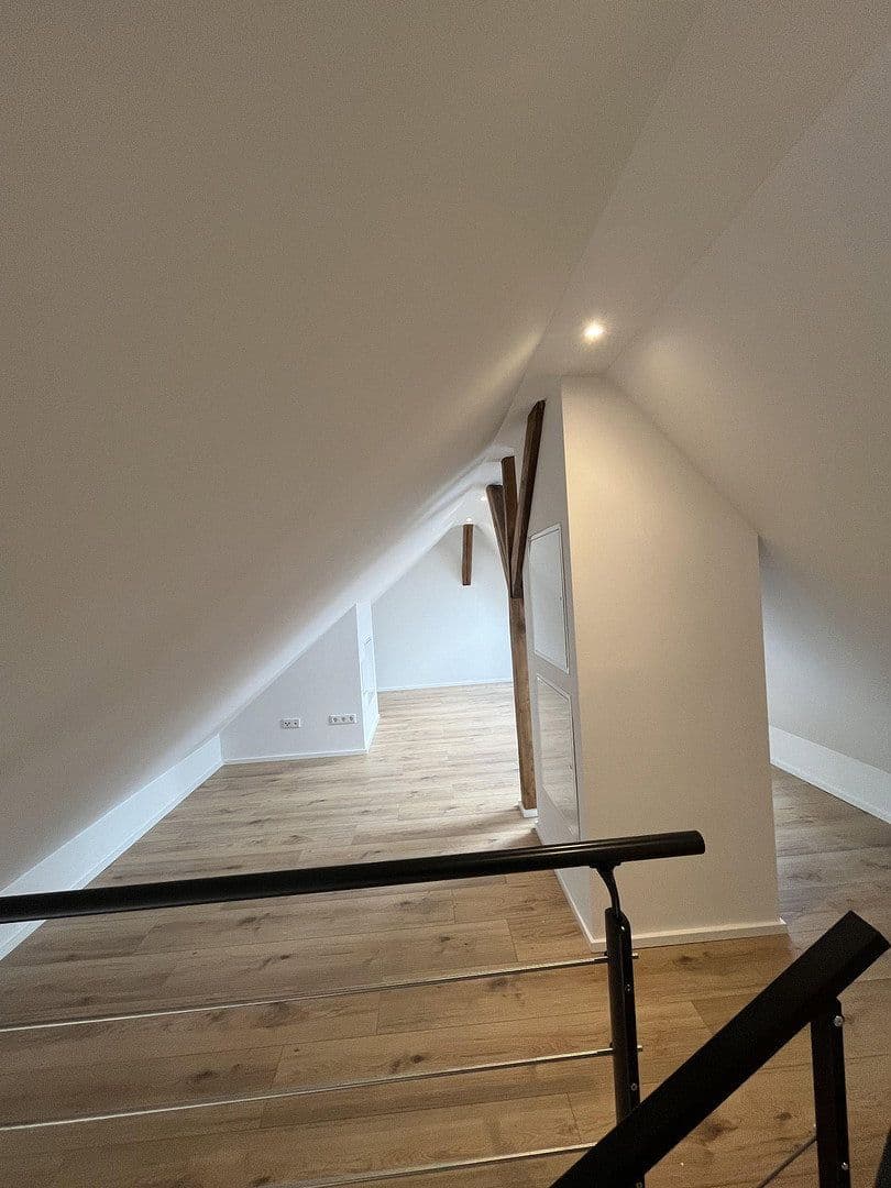 Pronájem bytu 3+1 59 m², Okenstraße 36, Nürnberg, Bavorsko Pronájem bytu 3+1 59 m², Okenstraße 36, Nürnberg, Bavorsko