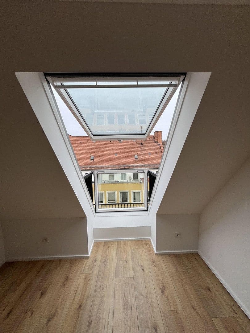 Pronájem bytu 3+1 59 m², Okenstraße 36, Nürnberg, Bavorsko Pronájem bytu 3+1 59 m², Okenstraße 36, Nürnberg, Bavorsko