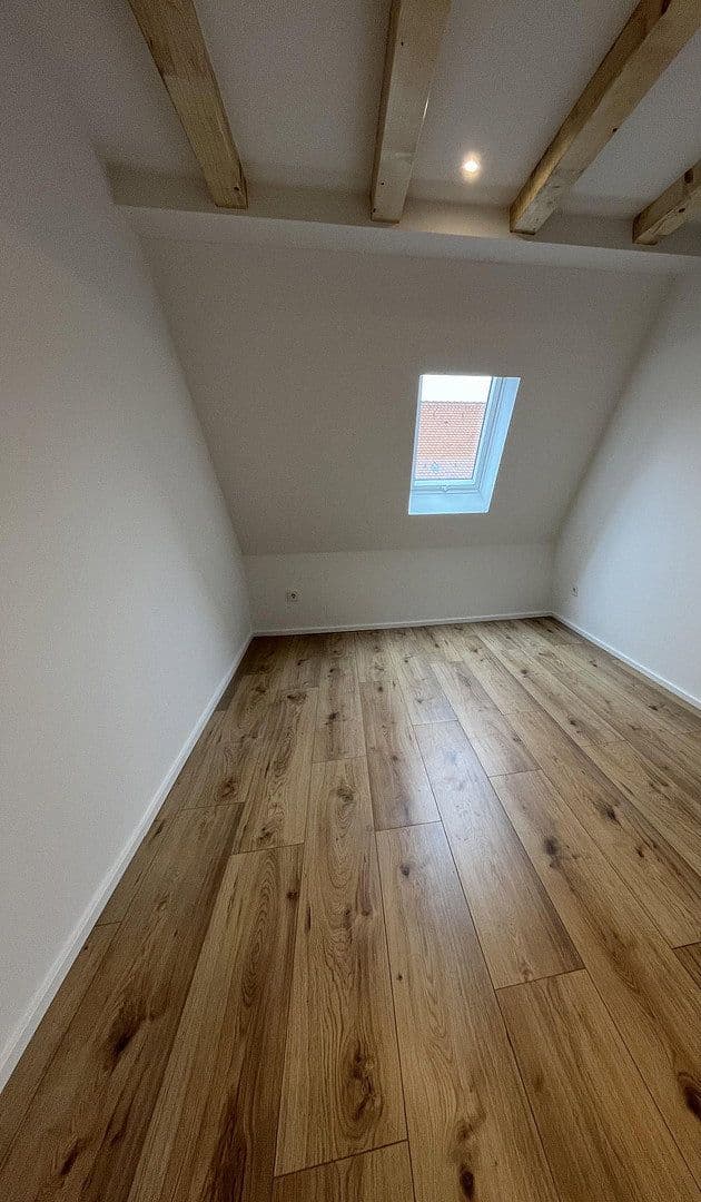 Pronájem bytu 3+1 59 m², Okenstraße 36, Nürnberg, Bavorsko Pronájem bytu 3+1 59 m², Okenstraße 36, Nürnberg, Bavorsko