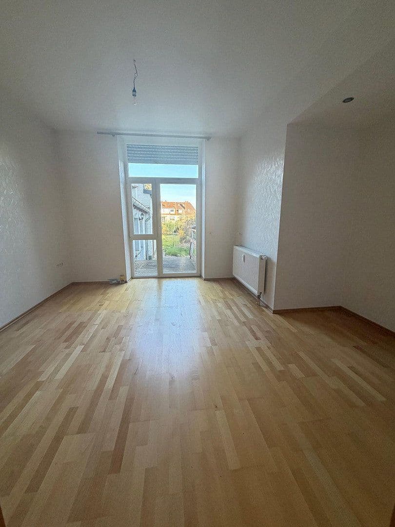 Pronájem bytu 3+1 95 m², Hambacherstr 21, Neustadt, Porýní-Falc Pronájem bytu 3+1 95 m², Hambacherstr 21, Neustadt, Porýní-Falc