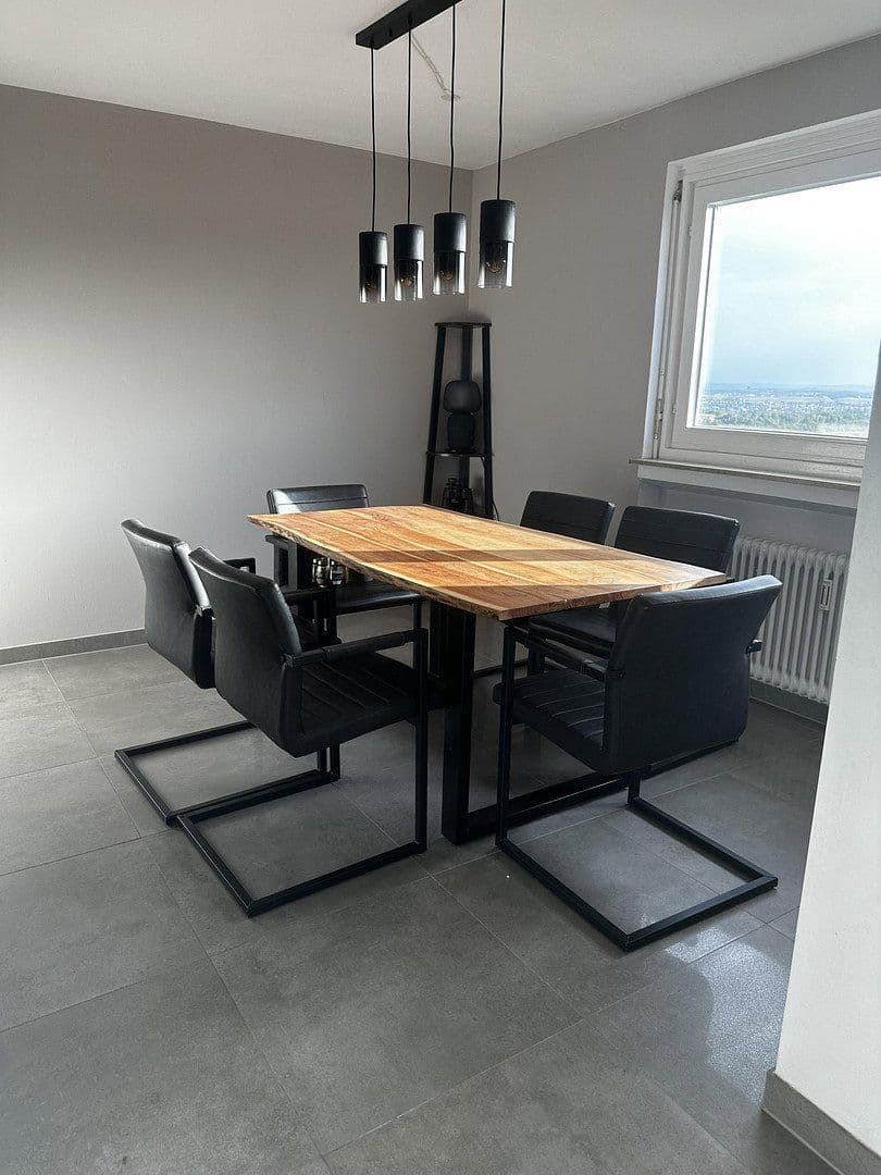 Prodej bytu 3+kk 87 m², Strohgäustraße 11, Leonberg, Bádensko-Württembersko Prodej bytu 3+kk 87 m², Strohgäustraße 11, Leonberg, Bádensko-Württembersko