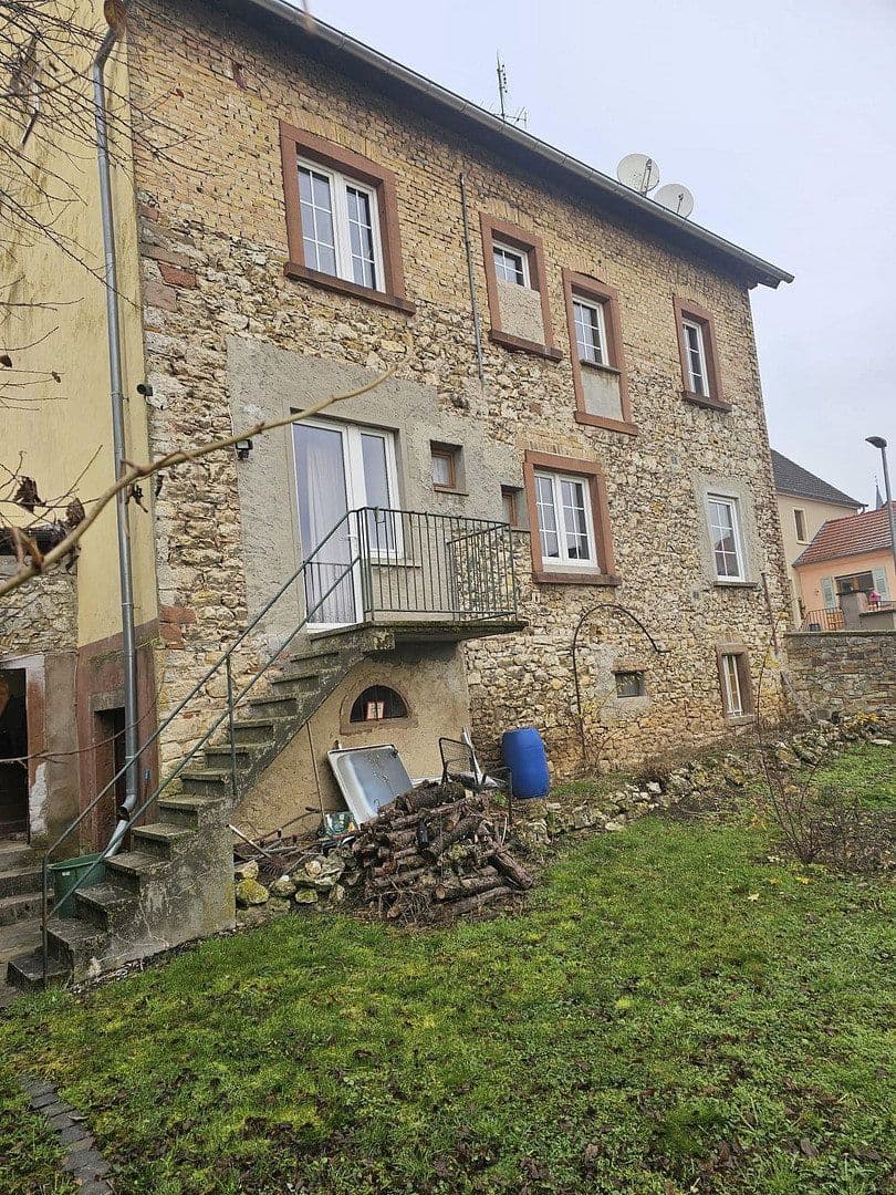 Prodej domu 160 m², pozemek 906 m², Hauptstraße 50, Mölsheim, Porýní-Falc Prodej domu 160 m², pozemek 906 m², Hauptstraße 50, Mölsheim, Porýní-Falc