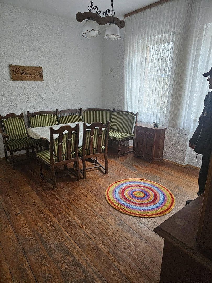 Prodej domu 160 m², pozemek 906 m², Hauptstraße 50, Mölsheim, Porýní-Falc Prodej domu 160 m², pozemek 906 m², Hauptstraße 50, Mölsheim, Porýní-Falc