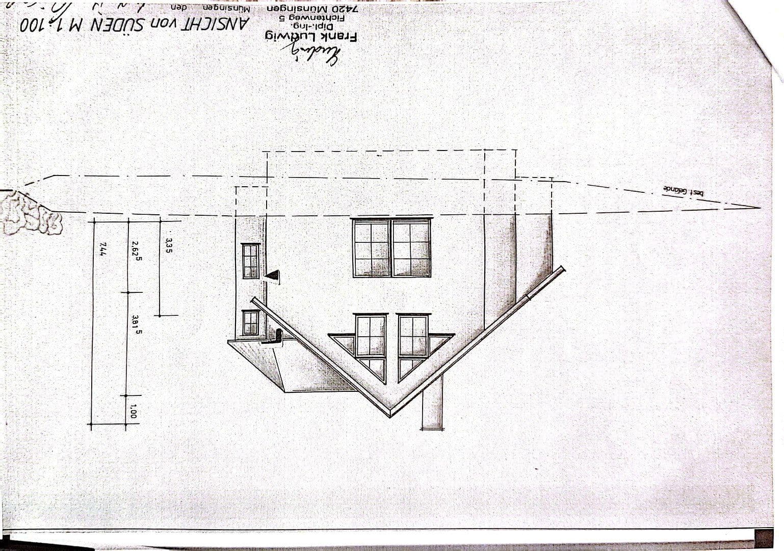 Prodej domu 175 m², pozemek 757 m², Krokusweg 1, Münsingen, Bádensko-Württembersko Prodej domu 175 m², pozemek 757 m², Krokusweg 1, Münsingen, Bádensko-Württembersko