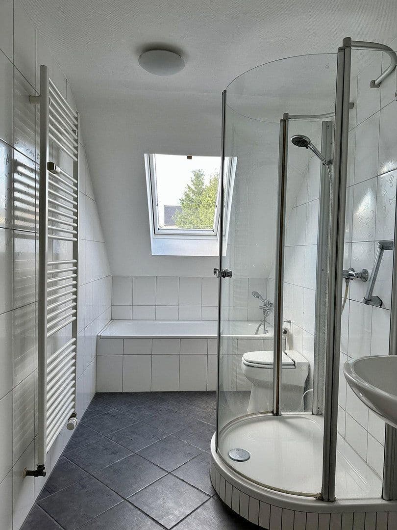 Pronájem bytu 3+kk 98 m², Saarbrücken, Země Sársko Pronájem bytu 3+kk 98 m², Saarbrücken, Země Sársko