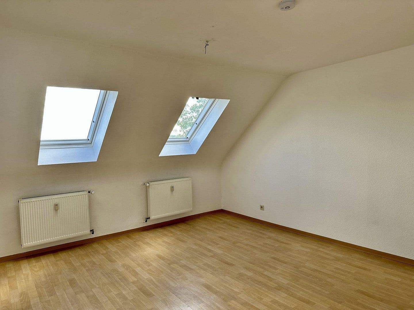 Pronájem bytu 3+kk 98 m², Saarbrücken, Země Sársko Pronájem bytu 3+kk 98 m², Saarbrücken, Země Sársko