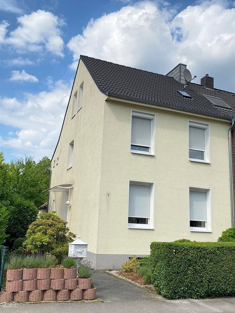 Prodej domu 122 m², pozemek 291 m², Falkenstr. 9, Mönchengladbach, Severní Porýní-Vestfálsko Prodej domu 122 m², pozemek 291 m², Falkenstr. 9, Mönchengladbach, Severní Porýní-Vestfálsko