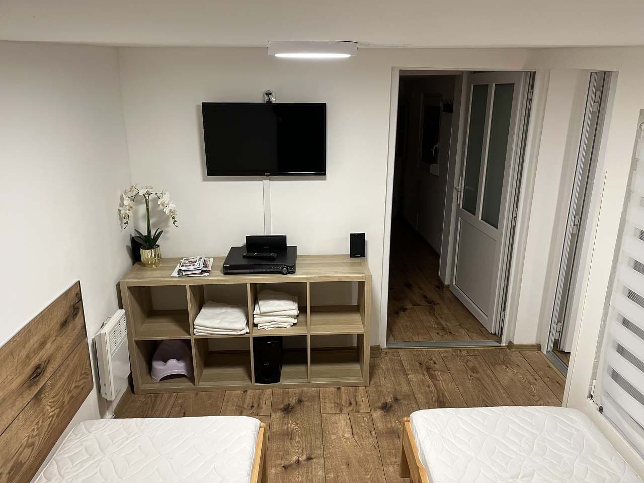 Pronájem chaty, chalupy, Břeclav, Jihomoravský kraj Pronájem chaty, chalupy, Břeclav, Jihomoravský kraj