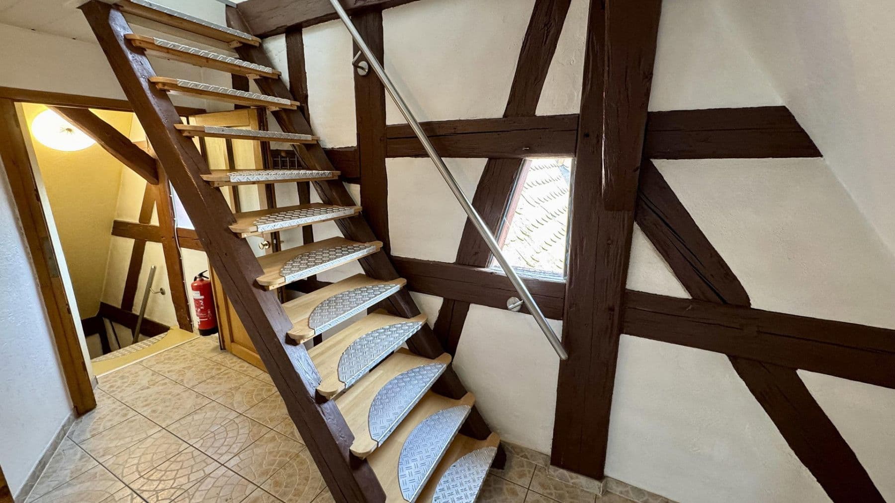 Prodej domu 180 m², pozemek 238 m², Lauf an der Pegnitz, Bavorsko Prodej domu 180 m², pozemek 238 m², Lauf an der Pegnitz, Bavorsko