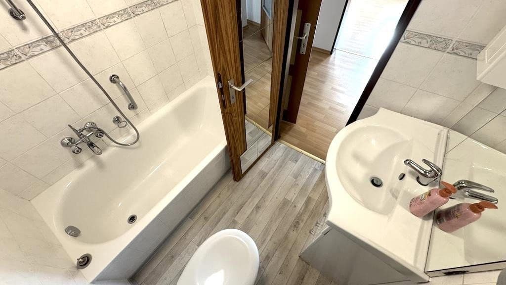 Prodej domu 180 m², pozemek 238 m², Lauf an der Pegnitz, Bavorsko Prodej domu 180 m², pozemek 238 m², Lauf an der Pegnitz, Bavorsko