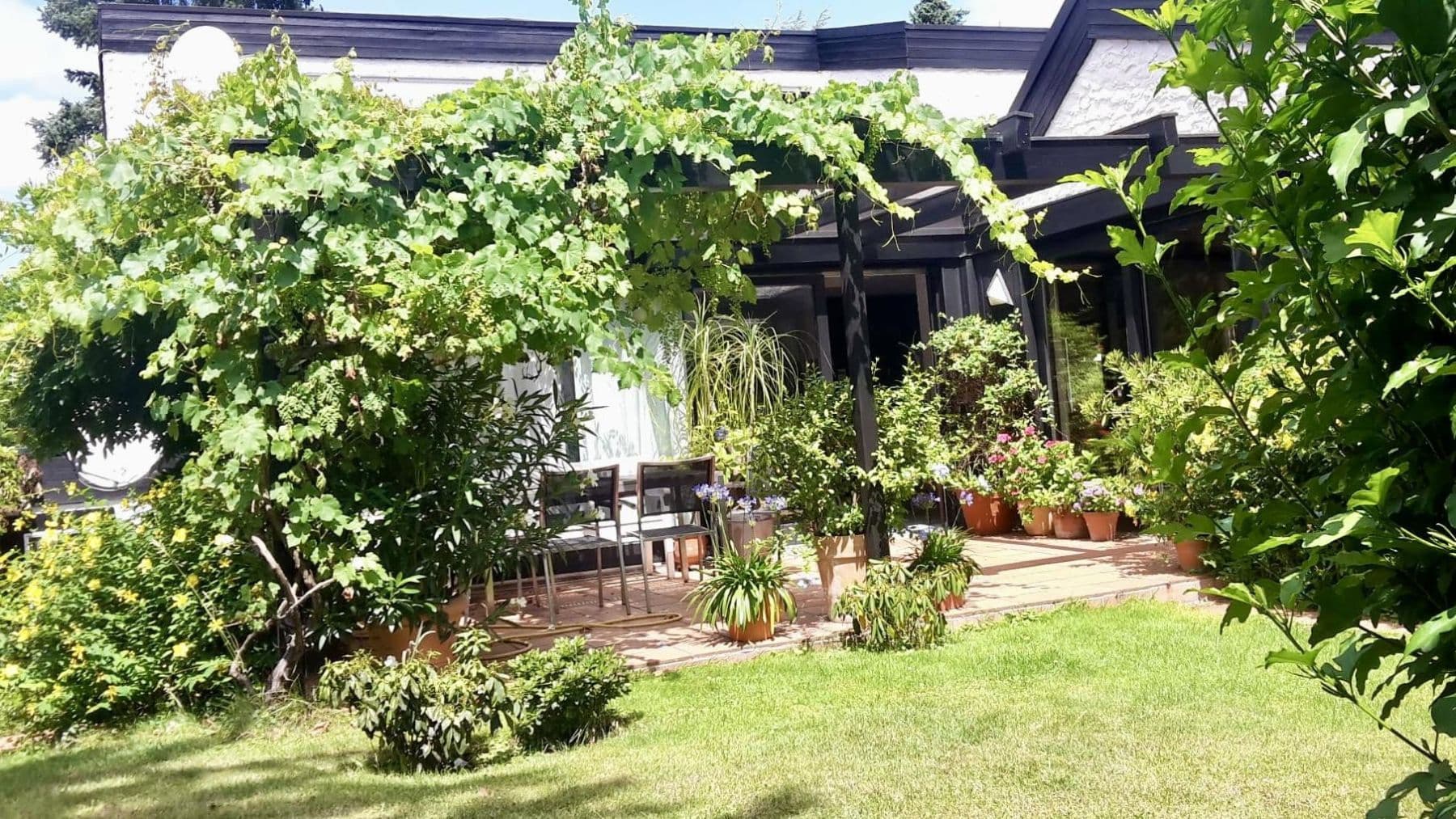 Prodej domu 210 m², pozemek 584 m², Hasselroth, Hessen Prodej domu 210 m², pozemek 584 m², Hasselroth, Hessen