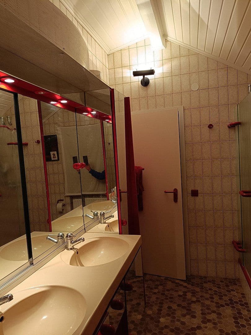 Prodej domu 210 m², pozemek 584 m², Hasselroth, Hessen Prodej domu 210 m², pozemek 584 m², Hasselroth, Hessen