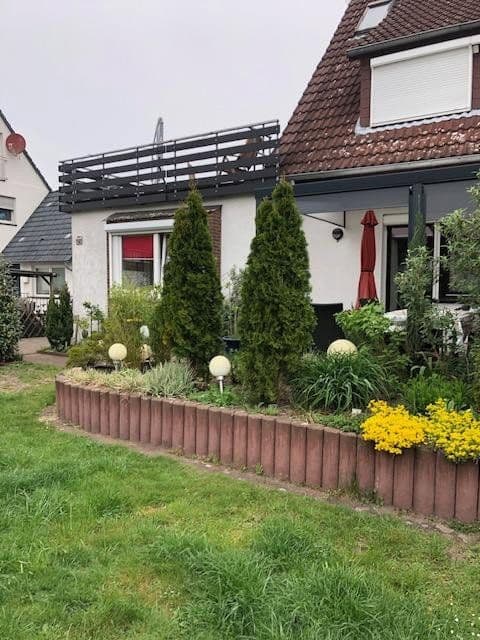 Prodej domu 135 m², pozemek 683 m², Hannover, Dolní Sasko Prodej domu 135 m², pozemek 683 m², Hannover, Dolní Sasko