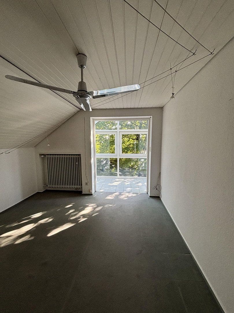 Prodej domu 448 m², pozemek 1.825 m², Neuburg am Inn, Bavorsko Prodej domu 448 m², pozemek 1.825 m², Neuburg am Inn, Bavorsko