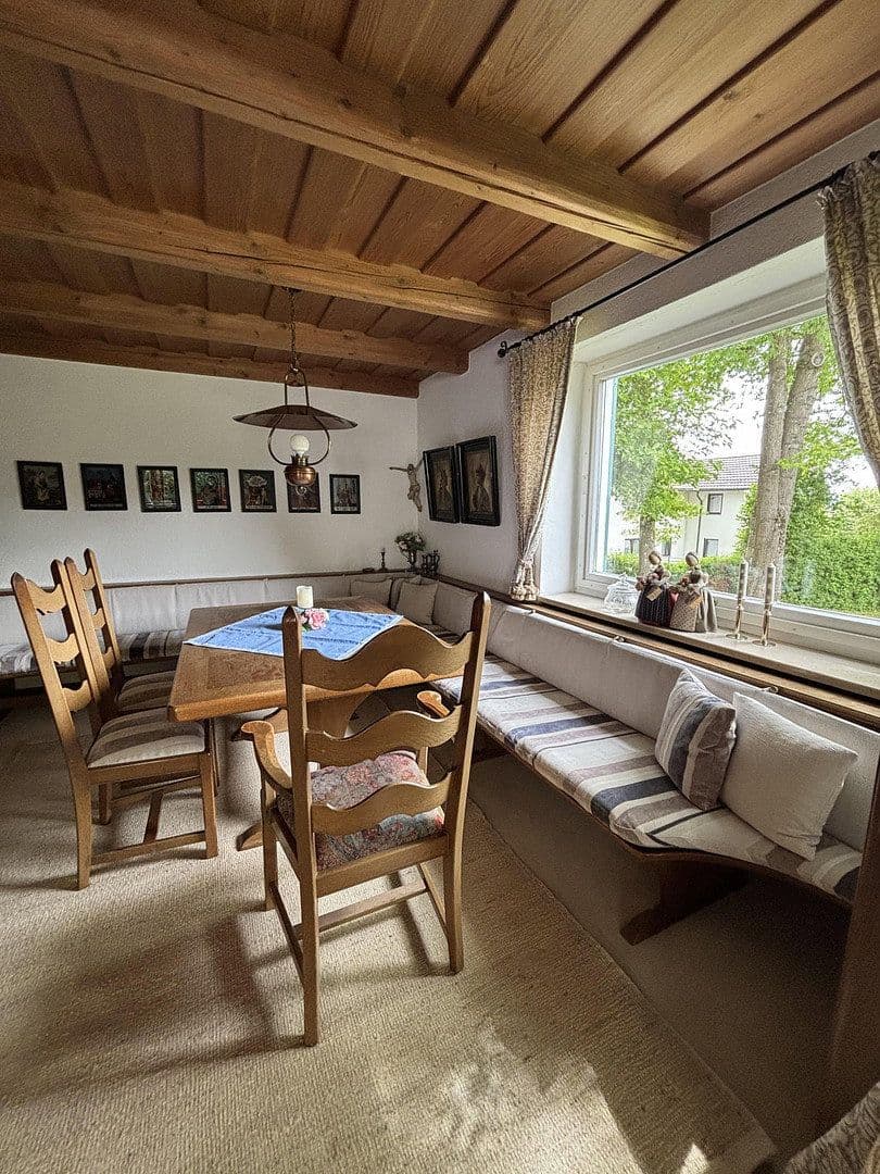 Prodej domu 448 m², pozemek 1.825 m², Neuburg am Inn, Bavorsko Prodej domu 448 m², pozemek 1.825 m², Neuburg am Inn, Bavorsko