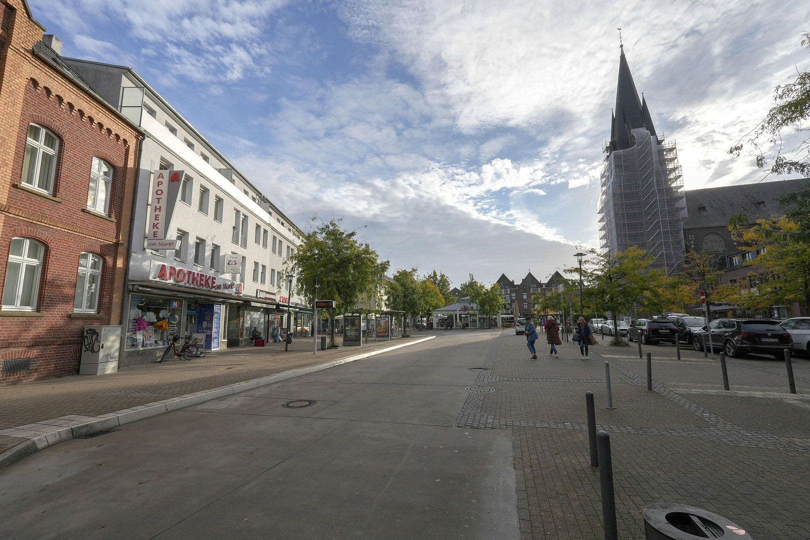 Prodej domu 1.780 m², pozemek 1.162 m², Konstantinplatz.5, Nordrhein-Westfalen - Mönchengladbach, Severní Porýní-Vestfálsko Prodej domu 1.780 m², pozemek 1.162 m², Konstantinplatz.5, Nordrhein-Westfalen - Mönchengladbach, Severní Porýní-Vestfálsko