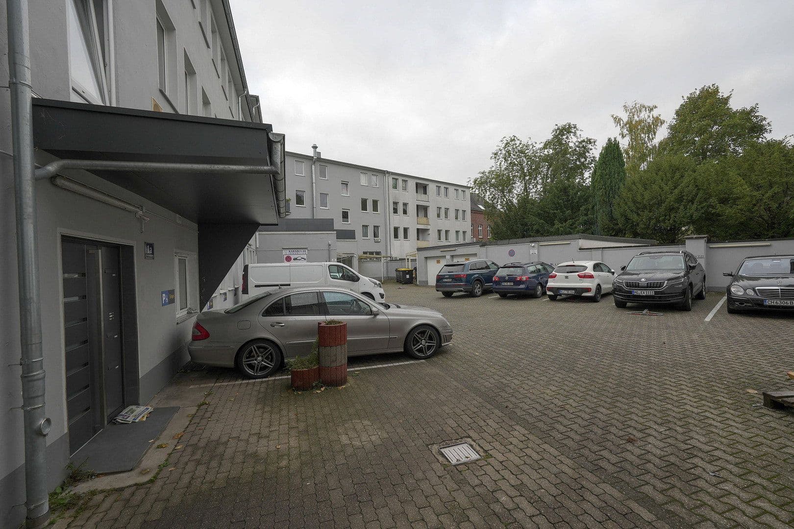Prodej domu 1.780 m², pozemek 1.162 m², Konstantinplatz.5, Nordrhein-Westfalen - Mönchengladbach, Severní Porýní-Vestfálsko Prodej domu 1.780 m², pozemek 1.162 m², Konstantinplatz.5, Nordrhein-Westfalen - Mönchengladbach, Severní Porýní-Vestfálsko