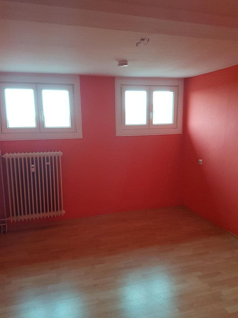 Pronájem bytu 4+kk 115 m², Stuttgarter Str.2, Schömberg, Bádensko-Württembersko Pronájem bytu 4+kk 115 m², Stuttgarter Str.2, Schömberg, Bádensko-Württembersko