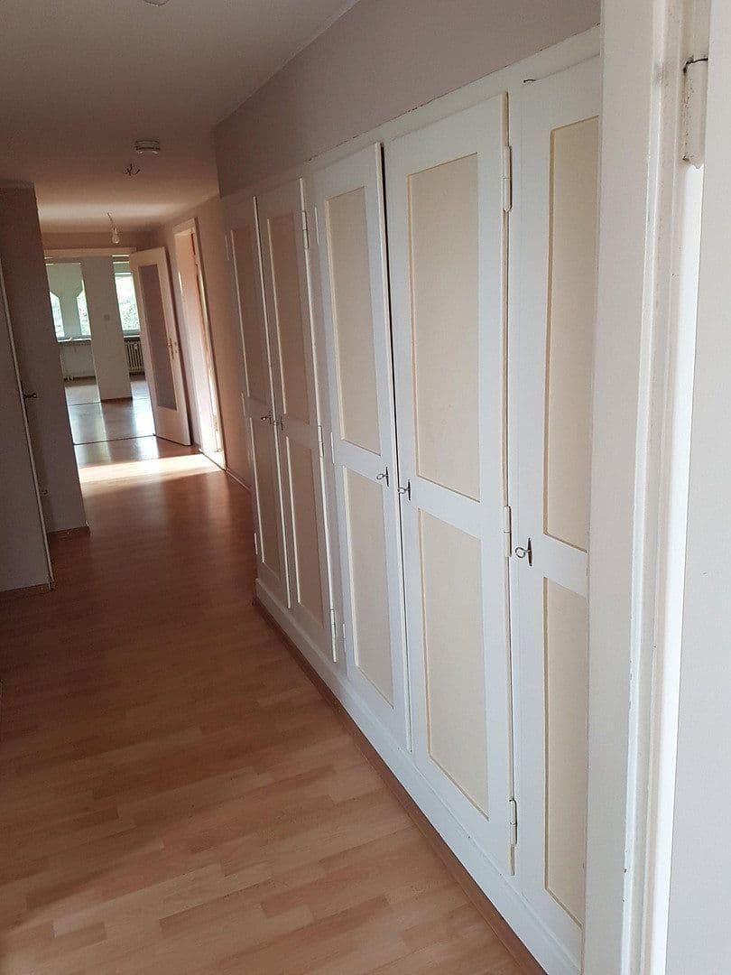 Pronájem bytu 4+kk 115 m², Stuttgarter Str.2, Schömberg, Bádensko-Württembersko Pronájem bytu 4+kk 115 m², Stuttgarter Str.2, Schömberg, Bádensko-Württembersko