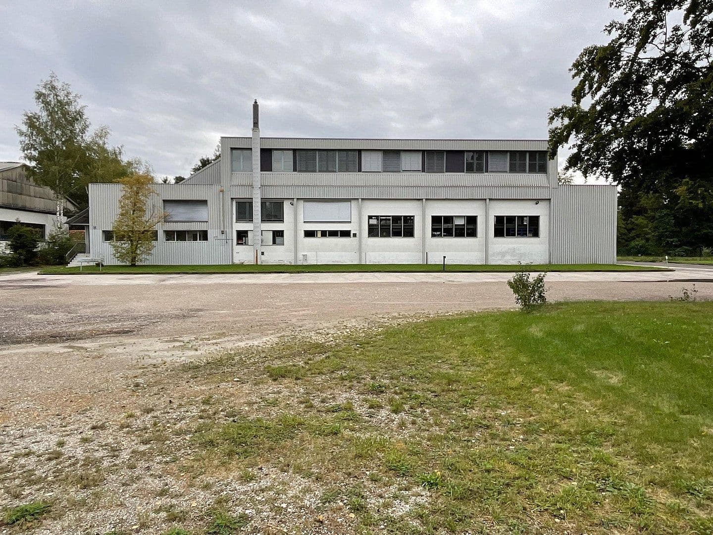 Pronájem nebytového prostoru 1.450 m², Geretsried, Bavorsko Pronájem nebytového prostoru 1.450 m², Geretsried, Bavorsko