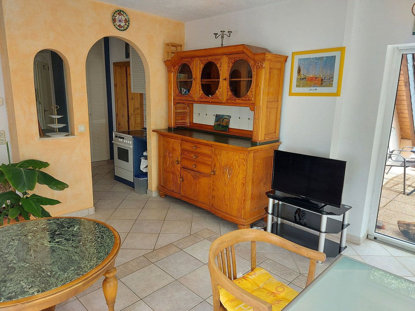 Pronájem bytu 2+1 65 m², Schwalbach am Taunus, Hessen Pronájem bytu 2+1 65 m², Schwalbach am Taunus, Hessen