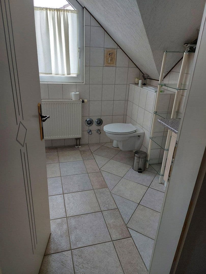 Pronájem bytu 2+1 65 m², Schwalbach am Taunus, Hessen Pronájem bytu 2+1 65 m², Schwalbach am Taunus, Hessen