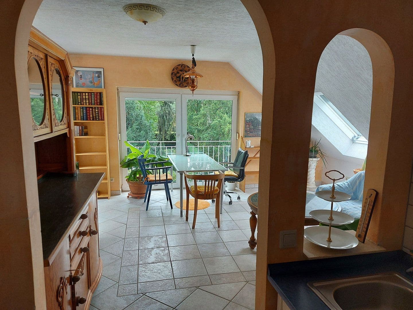 Pronájem bytu 2+1 65 m², Schwalbach am Taunus, Hessen Pronájem bytu 2+1 65 m², Schwalbach am Taunus, Hessen