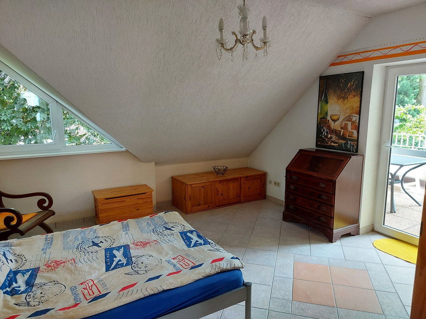 Pronájem bytu 2+1 65 m², Schwalbach am Taunus, Hessen Pronájem bytu 2+1 65 m², Schwalbach am Taunus, Hessen