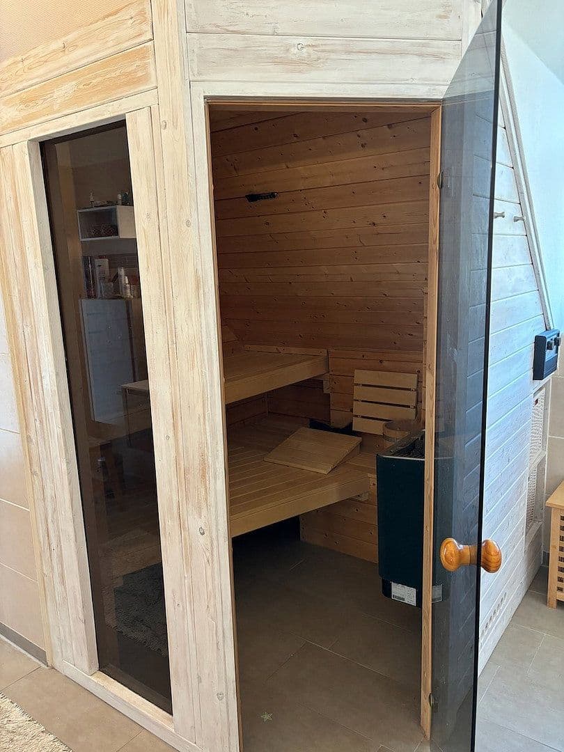 Prodej domu 180 m², pozemek 1.113 m², Dattenberg, Porýní-Falc Prodej domu 180 m², pozemek 1.113 m², Dattenberg, Porýní-Falc