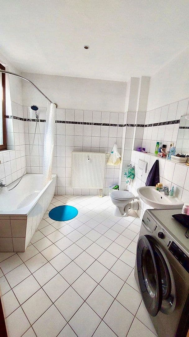 Pronájem bytu 2+1 69 m², Große Ulrichstraße 36, Halle, Sasko-Anhaltsko Pronájem bytu 2+1 69 m², Große Ulrichstraße 36, Halle, Sasko-Anhaltsko