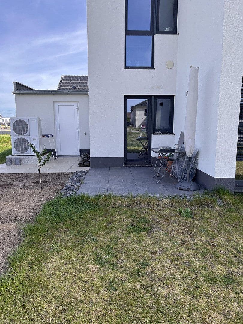 Pronájem bytu 3+1 118 m², Hambrücken, Bádensko-Württembersko Pronájem bytu 3+1 118 m², Hambrücken, Bádensko-Württembersko