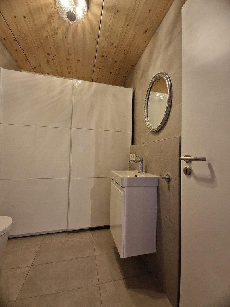 Pronájem bytu 3+1 118 m², Hambrücken, Bádensko-Württembersko Pronájem bytu 3+1 118 m², Hambrücken, Bádensko-Württembersko