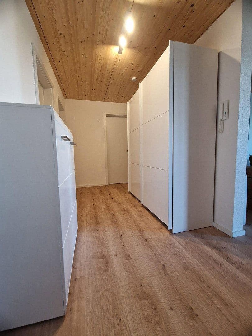 Pronájem bytu 3+1 118 m², Hambrücken, Bádensko-Württembersko Pronájem bytu 3+1 118 m², Hambrücken, Bádensko-Württembersko