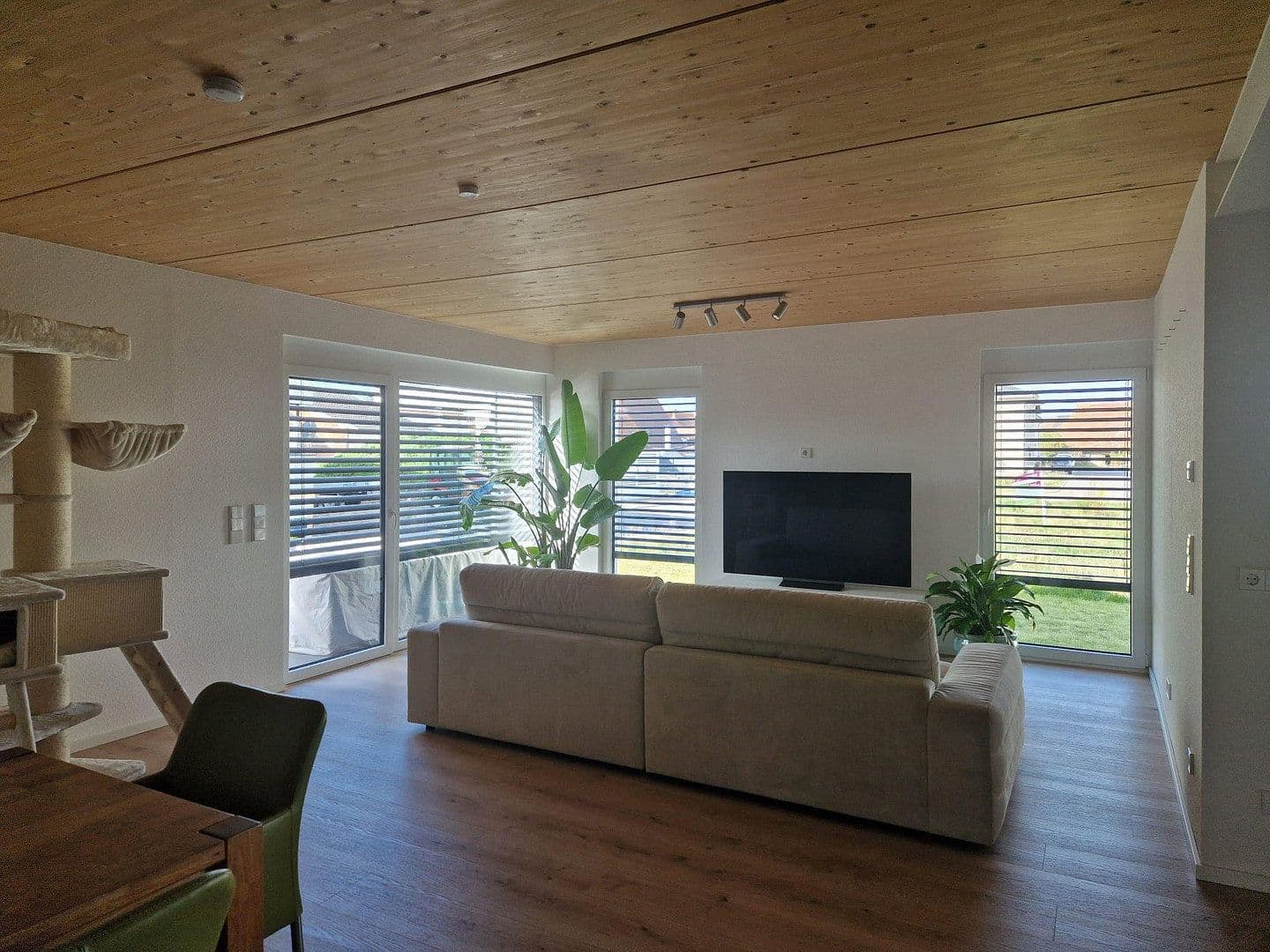 Pronájem bytu 3+1 118 m², Hambrücken, Bádensko-Württembersko Pronájem bytu 3+1 118 m², Hambrücken, Bádensko-Württembersko