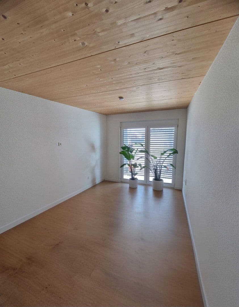 Pronájem bytu 3+1 118 m², Hambrücken, Bádensko-Württembersko Pronájem bytu 3+1 118 m², Hambrücken, Bádensko-Württembersko