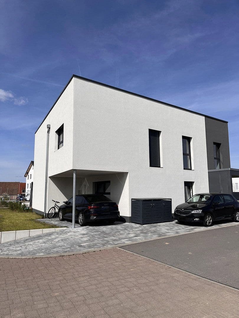 Pronájem bytu 3+1 118 m², Hambrücken, Bádensko-Württembersko Pronájem bytu 3+1 118 m², Hambrücken, Bádensko-Württembersko