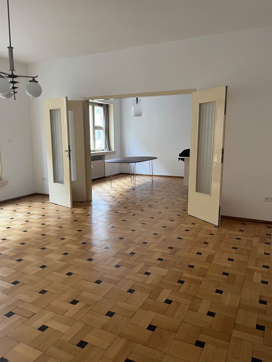 Pronájem bytu 4+1 139 m², U Smaltovny, Praha, Praha Pronájem bytu 4+1 139 m², U Smaltovny, Praha, Praha