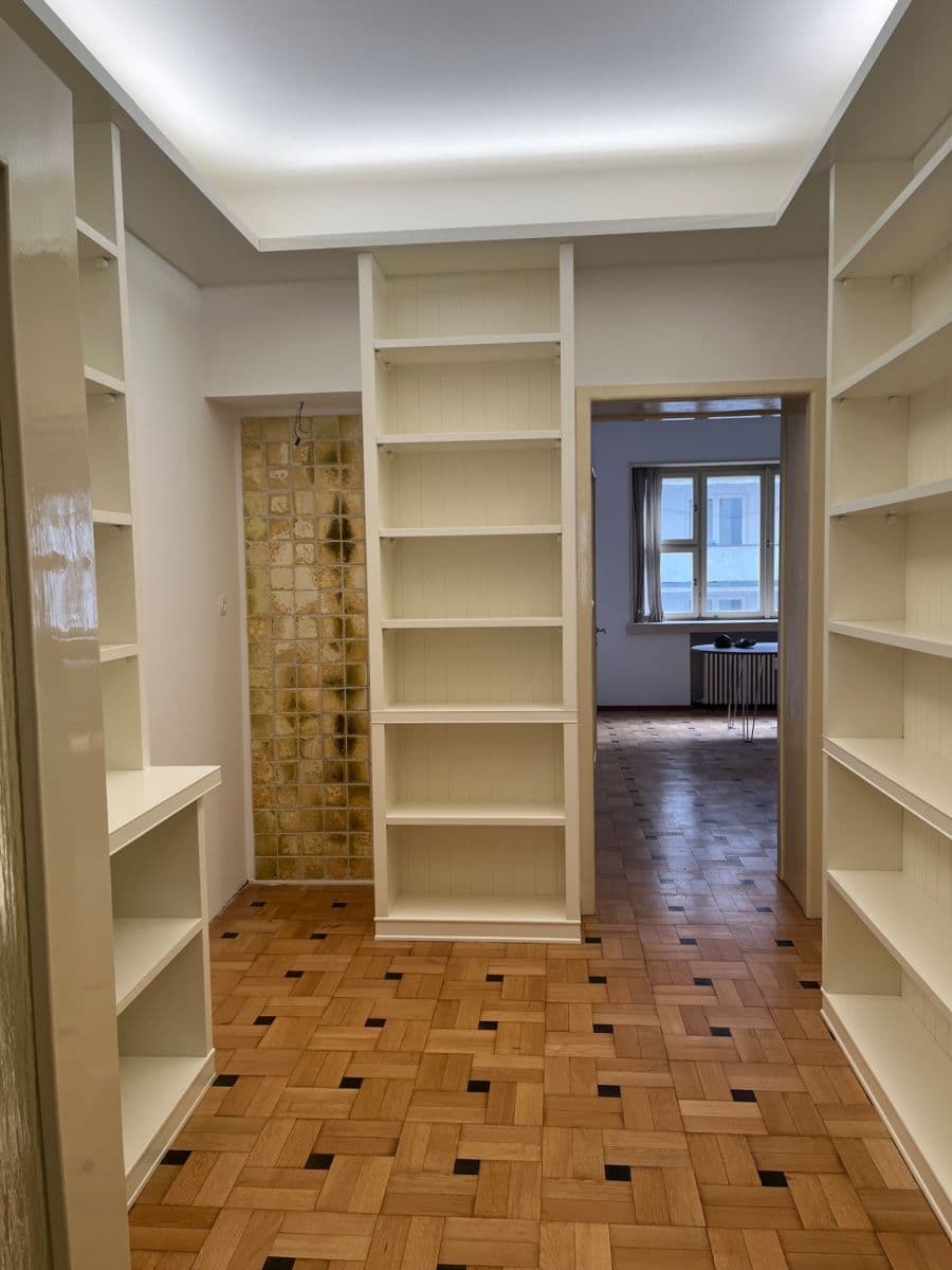 Pronájem bytu 4+1 139 m², U Smaltovny, Praha, Praha Pronájem bytu 4+1 139 m², U Smaltovny, Praha, Praha
