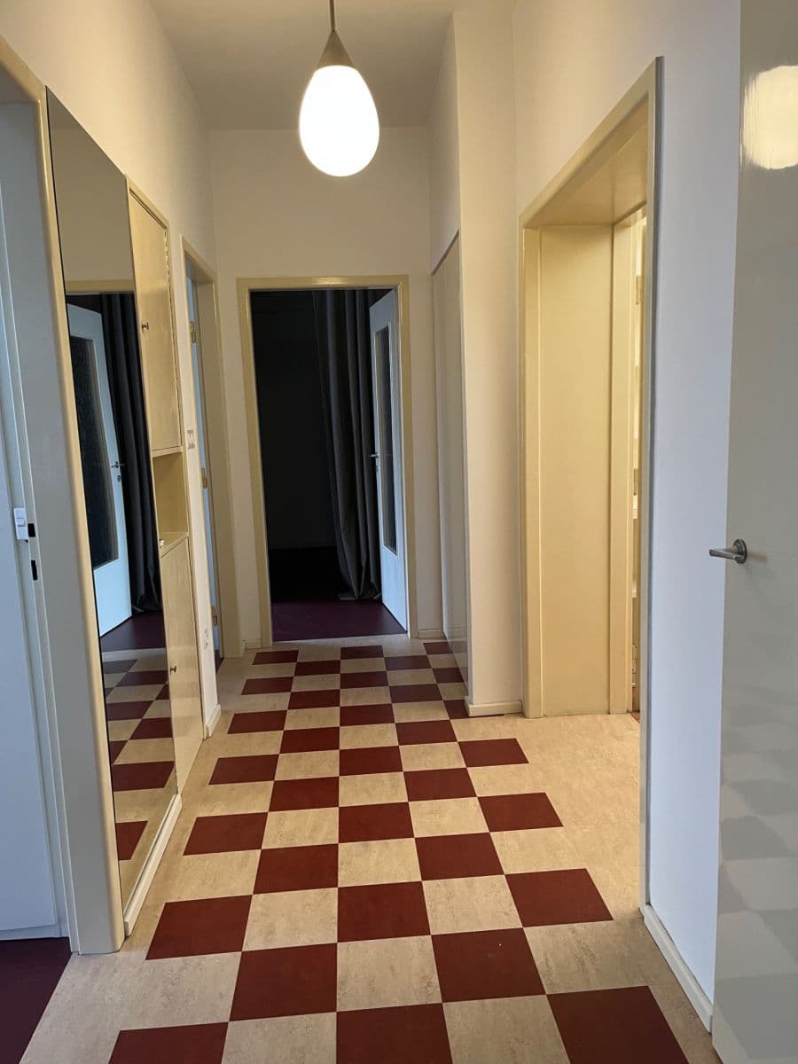 Pronájem bytu 4+1 139 m², U Smaltovny, Praha, Praha Pronájem bytu 4+1 139 m², U Smaltovny, Praha, Praha