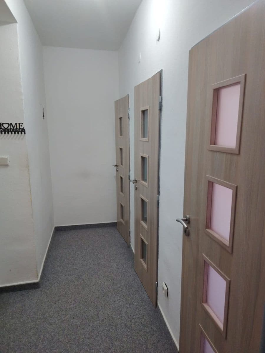 Pronájem bytu 1+1 38 m², SPC P, Krnov, Moravskoslezský kraj Pronájem bytu 1+1 38 m², SPC P, Krnov, Moravskoslezský kraj