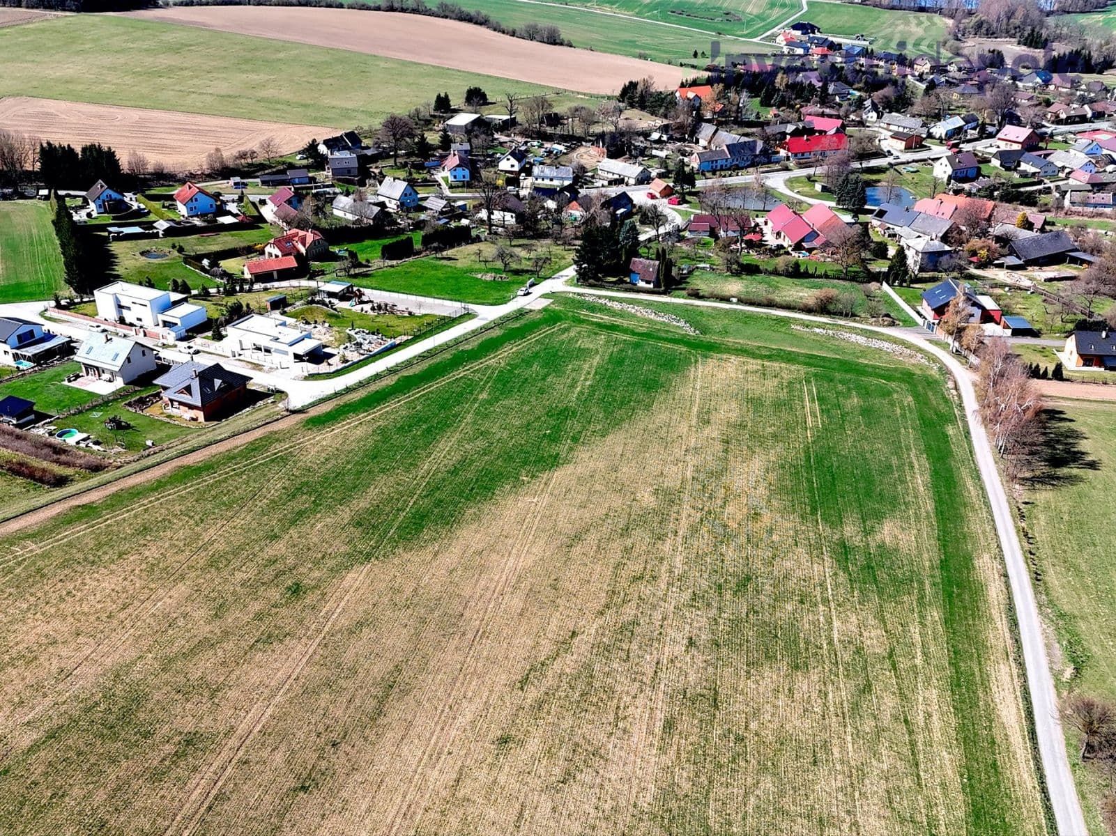 Prodej pozemku 10.000 m², Vysoká, Kraj Vysočina Prodej pozemku 10.000 m², Vysoká, Kraj Vysočina
