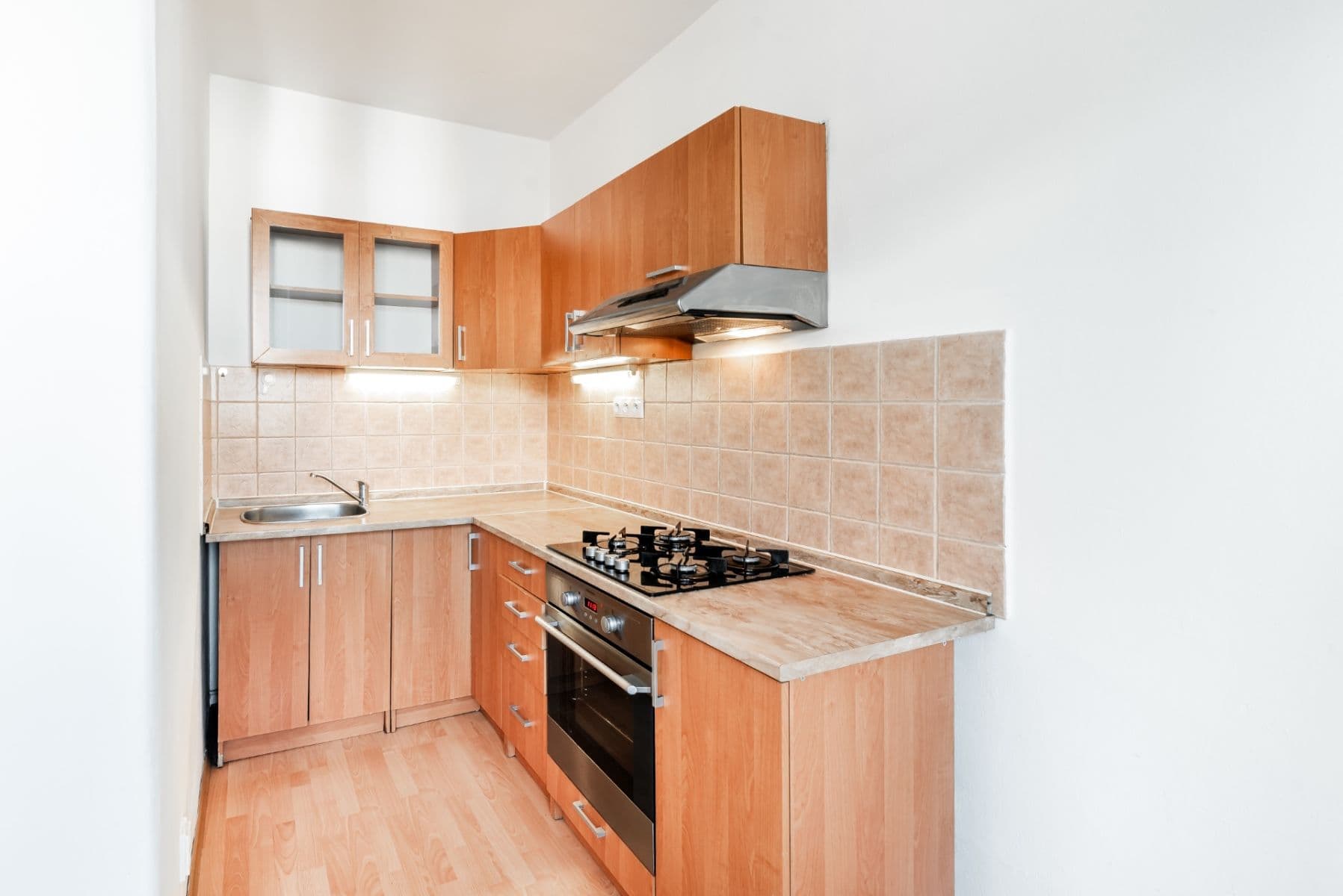 Prodej bytu 2+kk 47 m², Kloboučnická, Praha, Praha Prodej bytu 2+kk 47 m², Kloboučnická, Praha, Praha