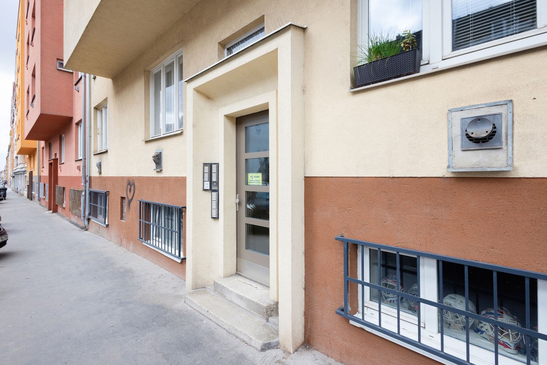 Prodej bytu 2+kk 45 m², Jeseniova, Praha, Praha Prodej bytu 2+kk 45 m², Jeseniova, Praha, Praha