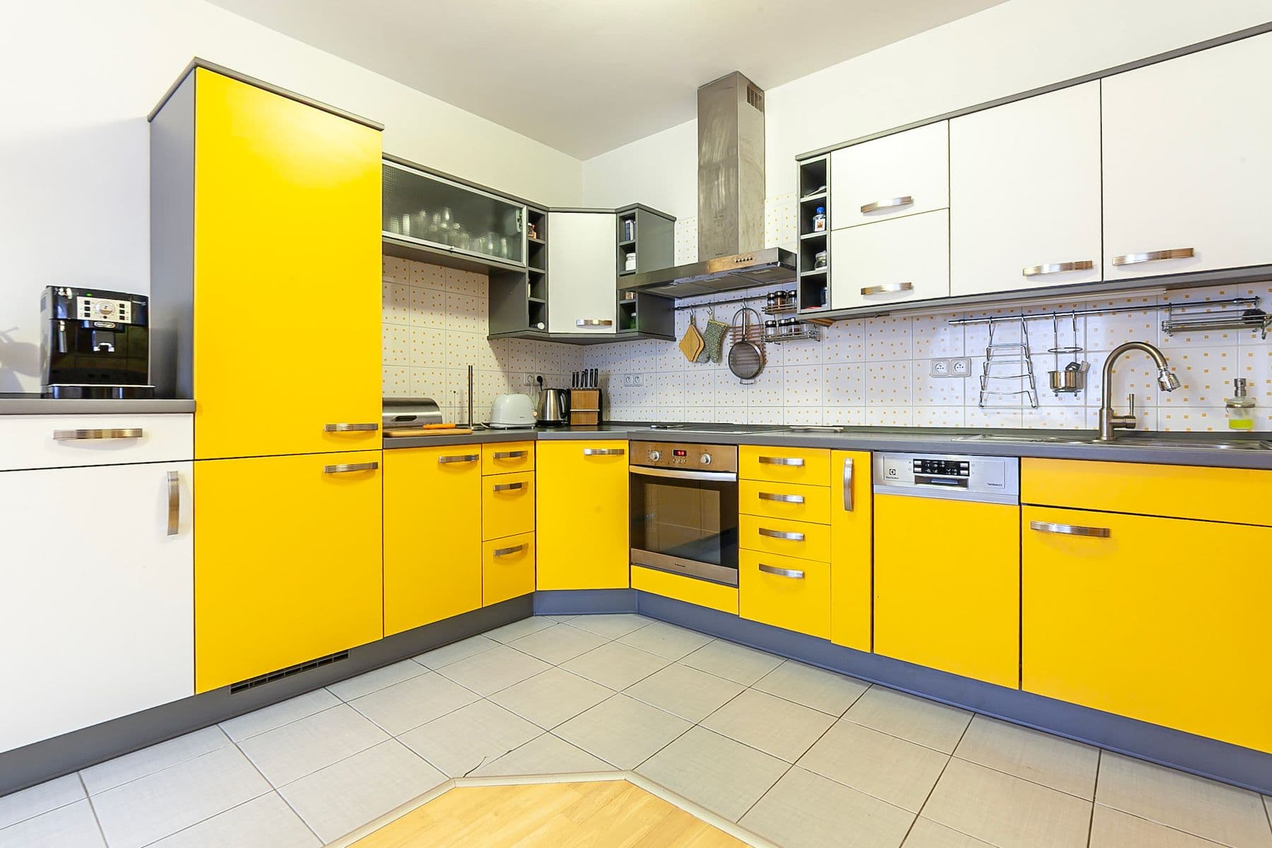 Prodej domu 220 m², pozemek 253 m², Okrová, Praha, Praha Prodej domu 220 m², pozemek 253 m², Okrová, Praha, Praha